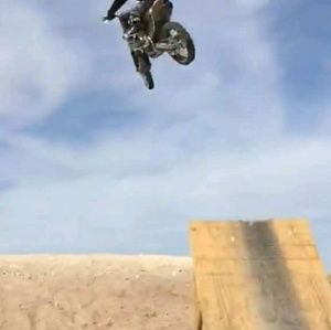 Meet your Posher, Adam